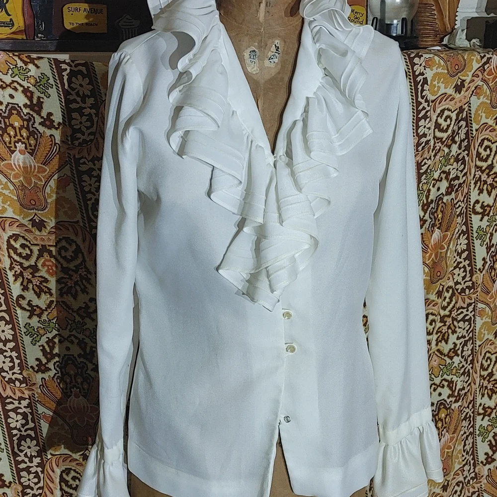 Puffy shirt from Seinfeld???